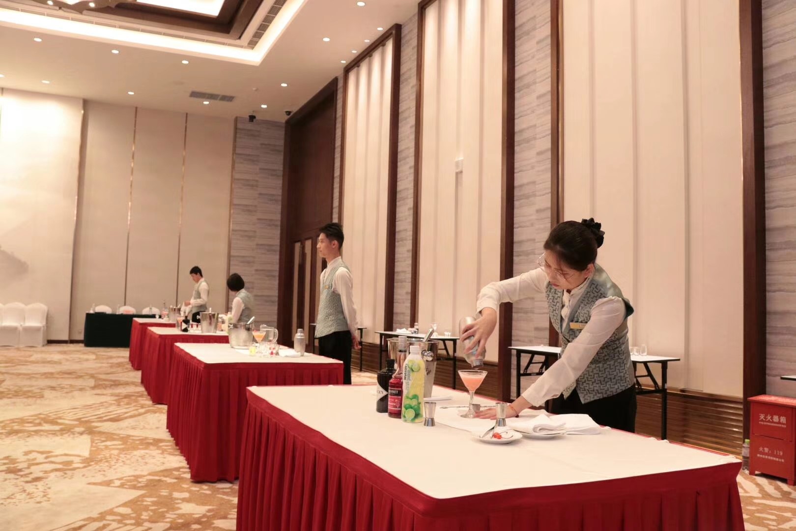酒店管理与数字化运营专业学生实习——一场从课堂到数字化的转型之旅